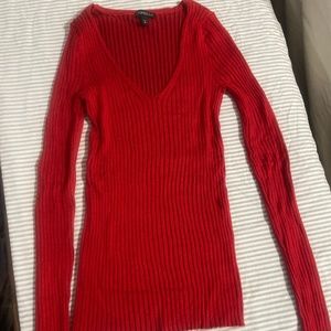 Long sleeve v-neck express shirt